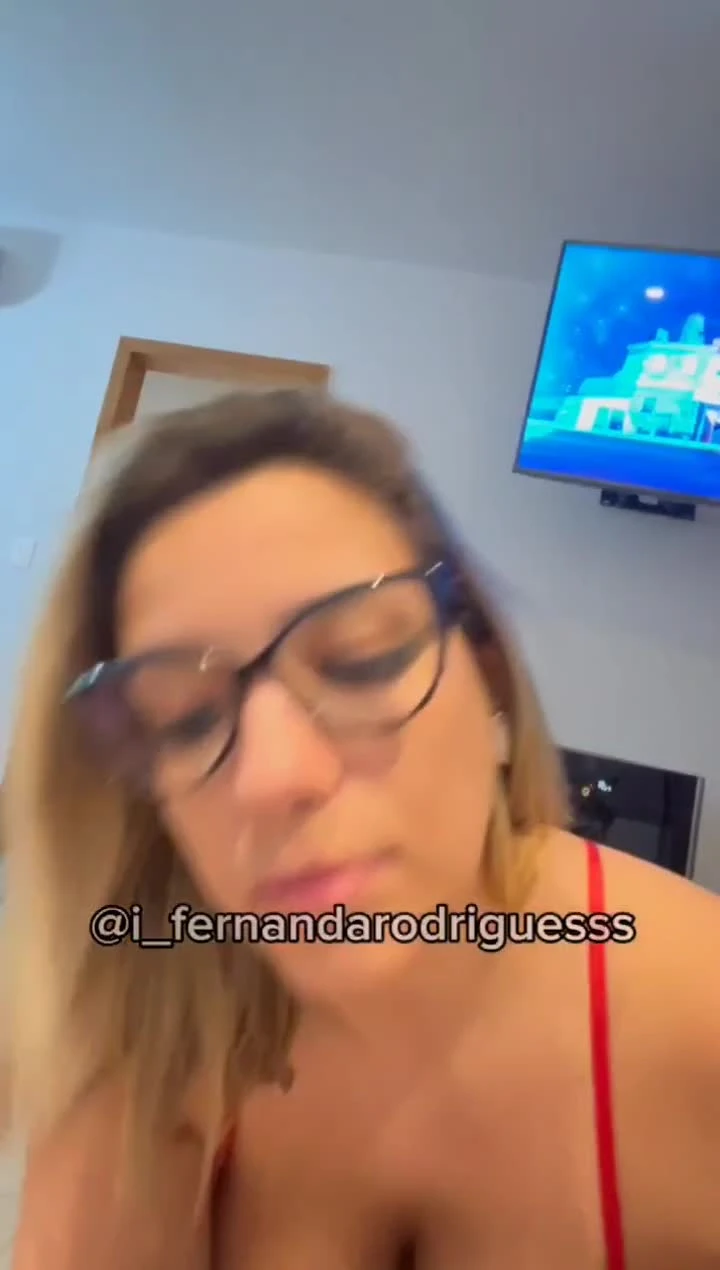 Fernanda Rodrigues, uma milf sensual demais, fazendo amor em um motel