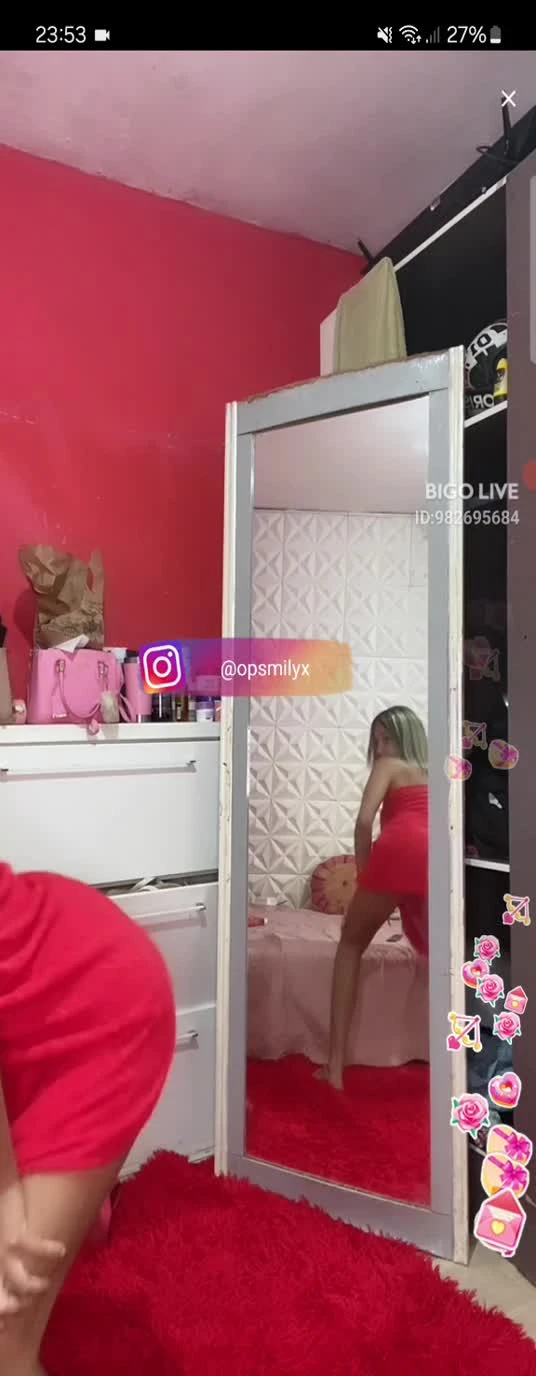 Vídeo pornô da Opsmiilly pelada no Bigo Live