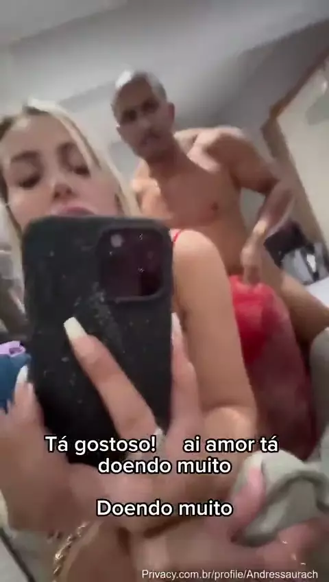 Andressa Urach passa momento difícil se relacionando com um homem negro