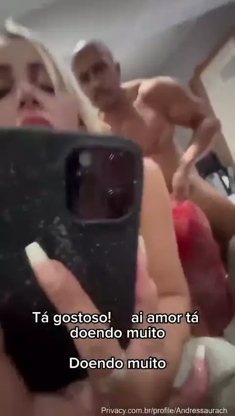 Andressa Urach passa momento difícil se relacionando com um homem negro