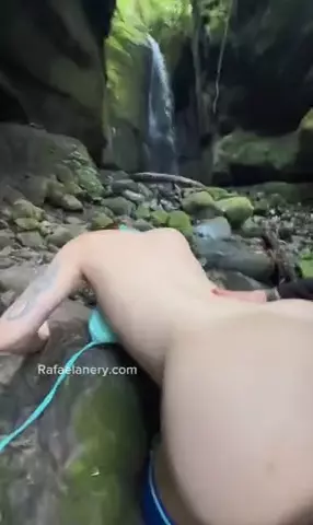 Participante do programa de Férias com o ex foi flagrado transando à beira da cachoeira!