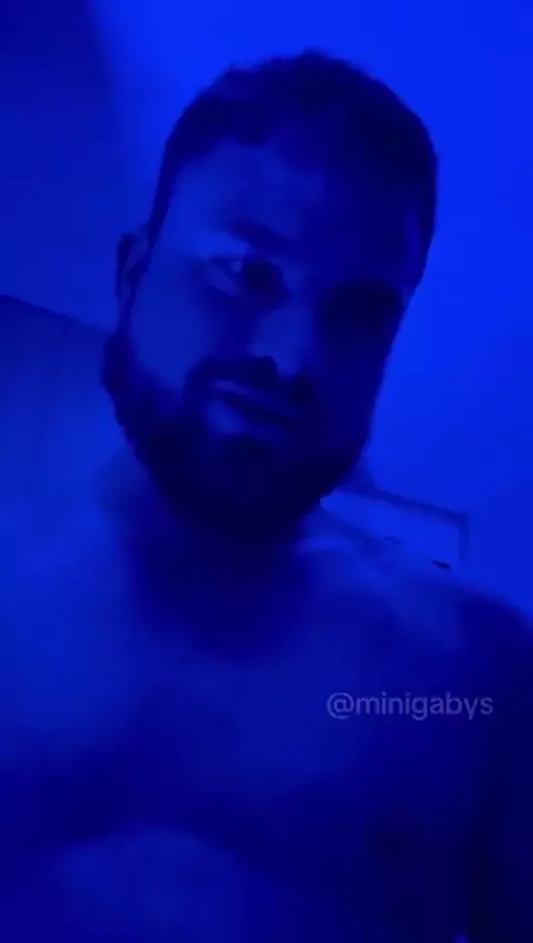 Mini Gabys recebeu sexo oral em um vídeo caseiro