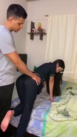 Filme de putaria caseira com a namorada bem magrinha e ousada