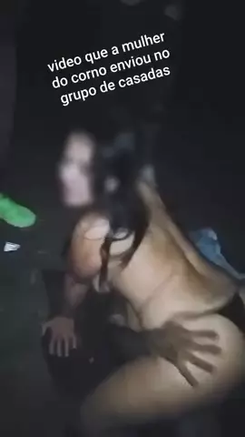 Casada e dando uns pegas em geral na rua, ela ainda mandou um vídeo pro marido traído