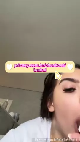 Chupada da Mc Mirella fazendo um boquete delicioso e bem molhado de verdade