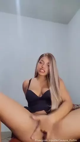 Garota do Instagram se tocando de um jeito que é de deixar qualquer um babando!