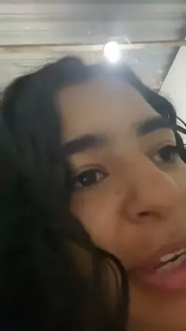 Transando pela webcam com uma moreninha safada dando tchauzinho pro namorado