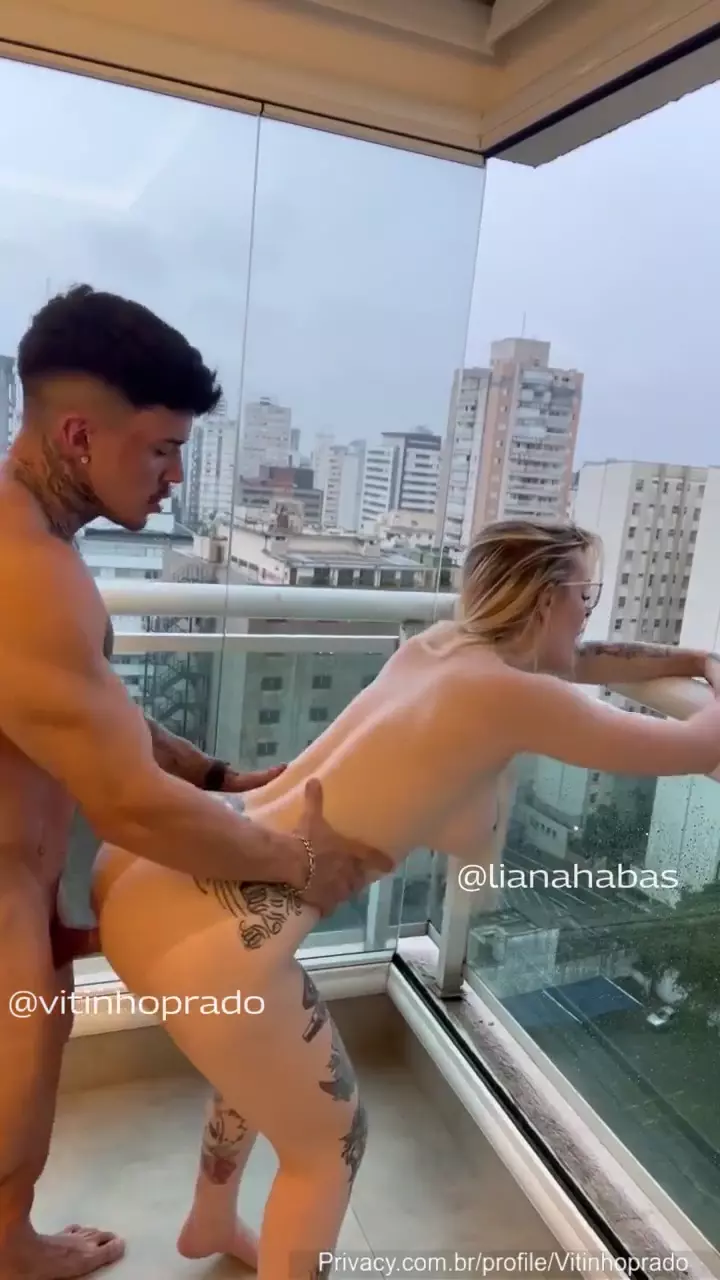 Lianna Habas estava arrasando na cama com o Vitinho Prado, toda sexy e cheia de safadeza